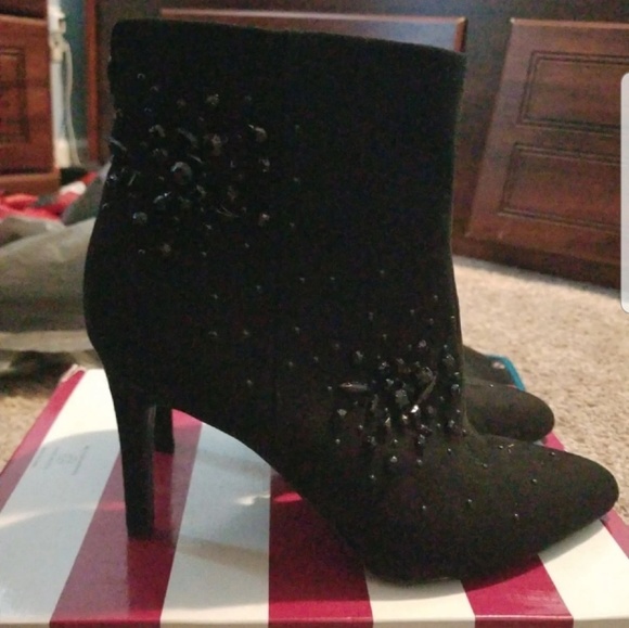 Circus booties - Picture 2 of 2